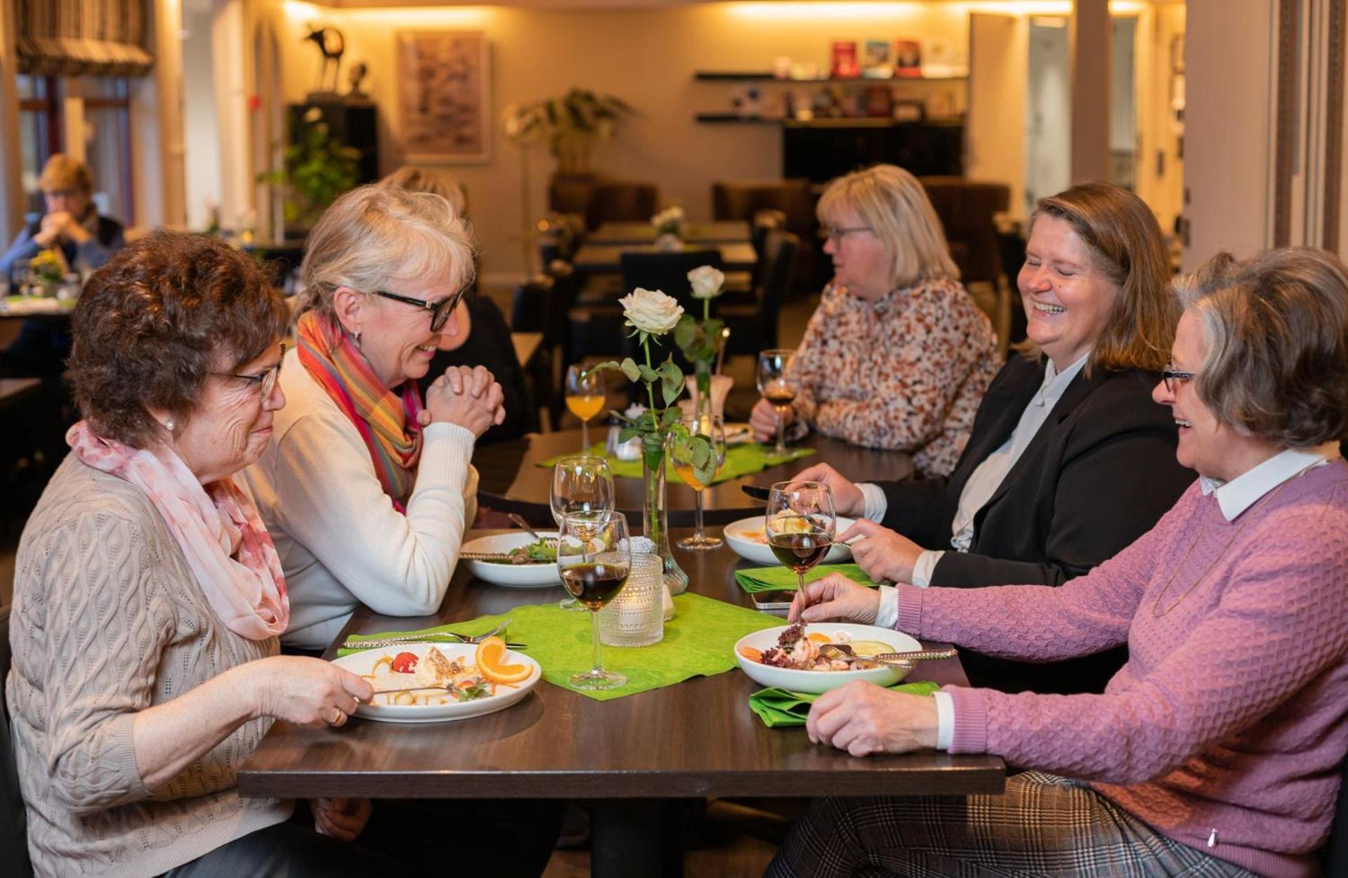 Milepelen Hotel&Vertshus Sand  Eksteriør billede